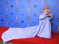 O rochie purtată de Lady Gaga, scoasă la licitație de o cameristă. Artista a lăsat-o în hotel