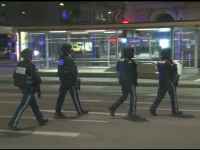 Austria, avertizată în vară că persoane suspecte cumpără arme din Slovacia. 14 arestări în cazul atacului din Viena