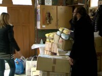 Părintele Dan Damaschin din Iaşi strânge cadouri pentru Crăciunul a 7.000 de copii nevoiași