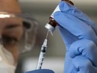 Primul vaccin anti-COVID ar putea fi aprobat în UE la sfârşitul lunii decembrie