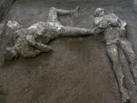 Rămăşiţele bine conservate a doi bărbaţi, un nobil şi un sclav, descoperite în ruinele oraşului Pompei