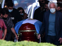 Maradona, dus pe ultimul drum. Fostul fotbalist a fost înmormântat cu o ceremonie restrânsă