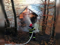 Incendiu la o locuință din Prahova. Nimeni nu știe de la ce a pornit vâlvătaia