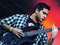 Waqas Ahmed, un chitarist talentat stabilit în România, a lansat primul album solo: ”Doomsday astronaut”
