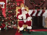 Sărbătorile de Crăciun vor fi mai sărace în Statele Unite. Este penurie de Moș Craciuni