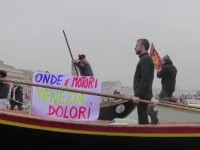 Gondolierii au protestat pe canalele din Veneția. Ce îi nemulțumește