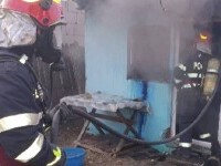 Tragedie în Dâmbovița. Un bătrân de 95 de a murit într-un incendiu care i-a mistuit casa