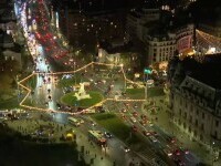 Bucureștiul a intrat în atmosfera de sărbătoare. S-a deschis Târgul de Crăciun și s-au aprins luminițele