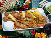 De ce tind românii să exagereze cu mâncarea și cumpărăturile de sărbători