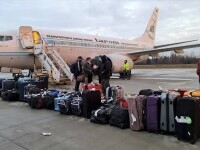 Aeronava care repatriază 46 de români din Africa de Sud a ajuns în țară. Avionul a preluat și 24 de cetățeni străini