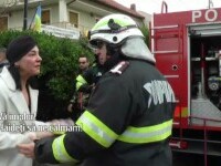 Trei case, distruse într-un incendiu în Drobeta Turnu Severin. Localnicii acuză pompierii că au venit fără apă