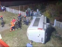 Un microbuz în care se aflau 12 pasageri s-a răsturnat într-un șanț în localitatea Fețeni. Opt persoane au fost rănite