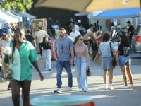 Jennifer Lopez și Ben Affleck au mers la o piață de vechituri
