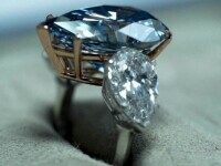 Diamant uriaș în formă de pară, scos la licitație. Prețul pornește de la 35 de milioane de dolari