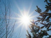 Vremea azi, 2 decembrie. Temperaturi ridicate și soare în cea mai mare parte a României