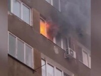 Incendiu într-un bloc din Reșița. O femeie cu probleme psihice a pus focul