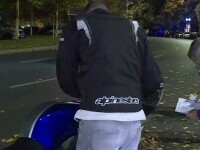 Cel mai ghinionist motociclist din Capitală. A primit o amendă după ce s-a oprit să le pună o întrebare polițiștilor