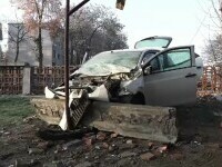 Ce au găsit polițiștii în mașina șoferului care a lovit mai multe mașini și o țeavă de gaz. Ar putea explica accidentul