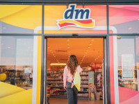 (P) dm drogerie markt România: creștere financiară de peste 35% față de anul anterior