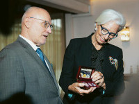 Cum vor arăta noile bancnote euro din Bulgaria. Au fost prezentate oficial. FOTO