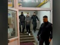 Tânărul care a înjunghiat de zeci de ori un bărbat din Capitală, fără motiv, neagă fapta. Ce a găsit Poliția în casa lui