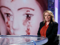 Gisella Cardia si fecioara maria sange