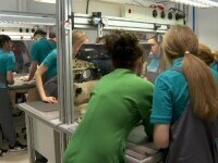 Doar 7% dintre elevii din școlile de meserii fac practică reală la firme. România se află la coada UE