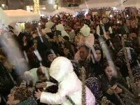 Primele târguri de Crăciun s-au deschis la Sibiu și Craiova. Vizitatorii se bucură de atmosferă spectaculoasă și zăpadă