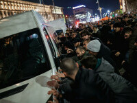 „Demisia/Mafia”. Mii de bulgari furioși au protestat la Parlament față de creșterea salariilor la stat și majorarea taxelor