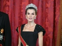 Regina Letizia a Spaniei, un simbol al eleganței la cina de stat în onoarea președintelui Germaniei. GALERIE FOTO