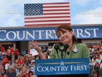 Sarah Palin, parodiata de televiziunile americane