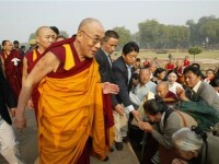 Dalai Lama operat cu succes