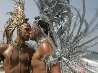 Dezmat la parada gay de la Copacabana !