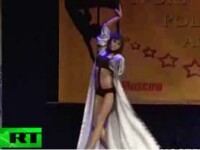 A facut striptease pana s-a rupt bara! Vezi VIDEO!