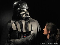 Costumul lui Darth Vader, scos la licitatie