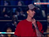 MTV Europe Music Awards: Justin Bieber, marele castigator. Un cantaret celebru le-a dedicat o piesa refugiatilor