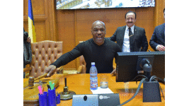 Vizita a lui Mike Tyson in Parlamentul Romaniei. Cum l-a sabotat Tariceanu si reactia boxerului cand a vazut Casa Poporului