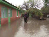 Inundatiile au lovit in toata tara si au afectat drumuri si sute de case. Ce masuri sunt pregatite in caz de urgenta