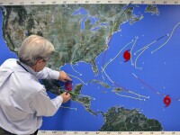 meteorologii americani urmaresc evolutia uraganului nate