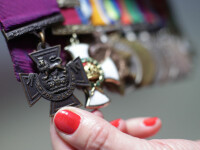 Medalia unui erou de război, vândută pentru acoperirea unei note de plată