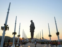 Cea mai înaltă statuie din lume, inaugurată în India. Are 182 metri și a costat 400.000.000 $. VIDEO