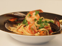 Linguine cu creveți și midii