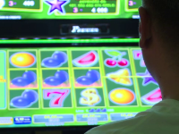 Avertismentul dat de specialişti în legătură cu jocurile de noroc
