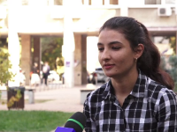 Premieră în estul Europei: tânăra refugiată afgană care a primit o bursă de studiu în România