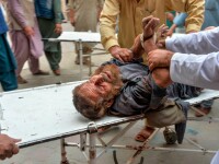 Masacru într-o moschee. Peste 60 de oameni au fost uciși în timp ce se rugau