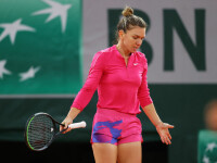 Simona Halep, înfrângere neașteptată la Roland Garros. A pierdut în două seturi cu Swiatek