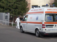 O bătrână din Bucureşti a murit după ce a căzut de la etajul 4. Cine cred poliţiştii că a împins-o