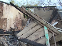 Caz dramatic în Dâmbovița. Casa unei bătrâne a fost mistuită de un incendiu violent