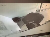 Un bărbat a ameninţat că detonează o bombă la o casă de schimb valutar din Arad. Ce era, de fapt, în pachet