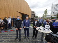 Un parc a fost inaugurat înainte de referendumul local, chiar dacă nu era finalizat. Apoi, lucrările au continuat